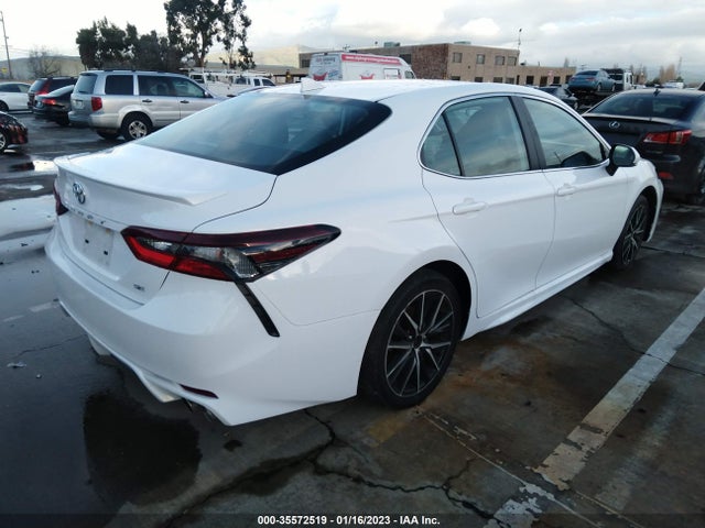 2022 Toyota Camry, VIN: 4T1G11AK4NU699436
