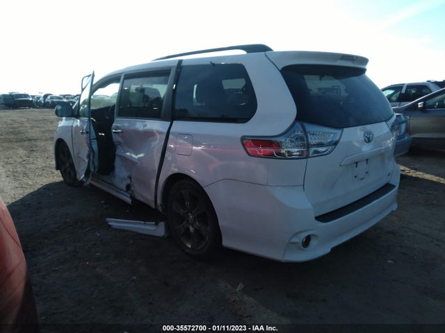 2016 Toyota Sienna, VIN: 5TDXK3DCXGS734814