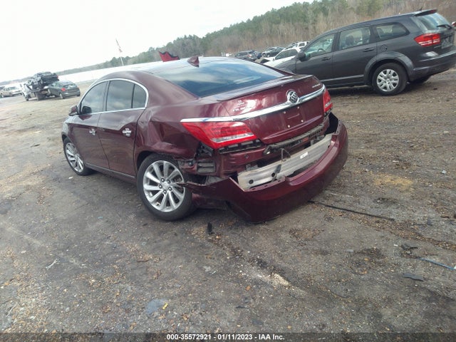 2016 Buick LaCrosse, VIN: 1G4GB5G38GF174648