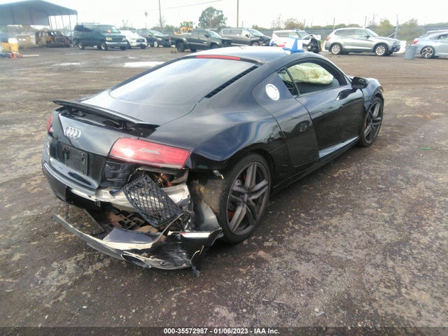 2014 Audi R8, VIN: WUAFUAFG6EN000431