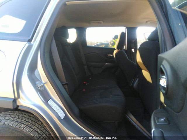 2020 Jeep Cherokee, VIN: 1C4PJLCB8LD528067