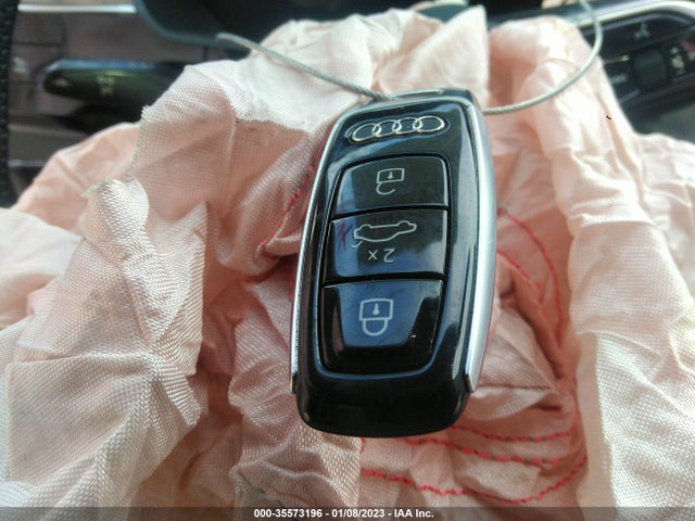 2019 Audi e-tron, VIN: WA1VABGE4KB020575