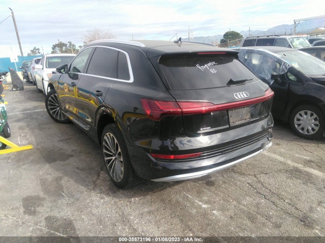 2019 Audi e-tron, VIN: WA1VABGE4KB020575