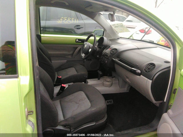 Volkswagen New Beetle Coupe Gl 2004 3VWBK31CX4M406820 Image 6