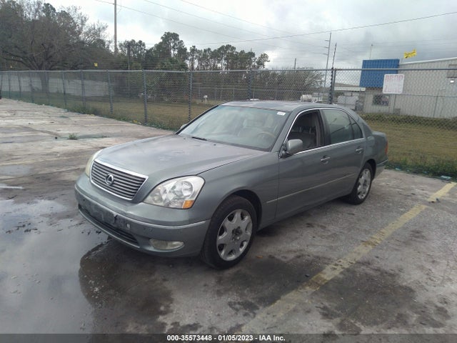 Lexus LS 430 2003 JTHBN30F530110142 Image 2