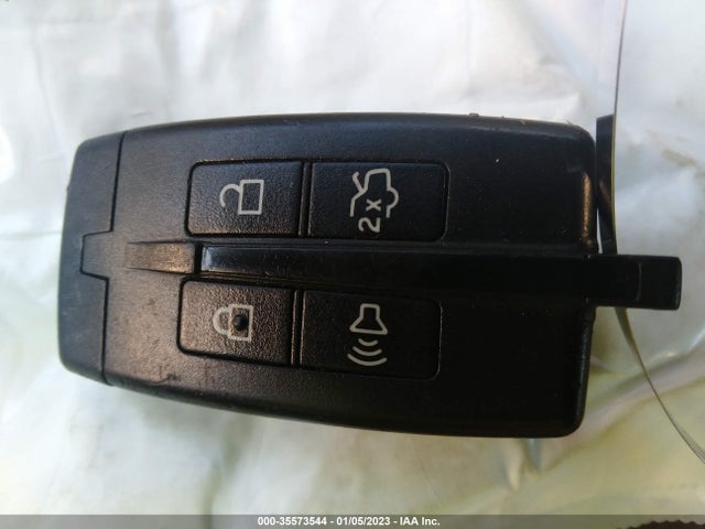 Lincoln MKS 2011 1LNHL9DR7BG612032 Image 11