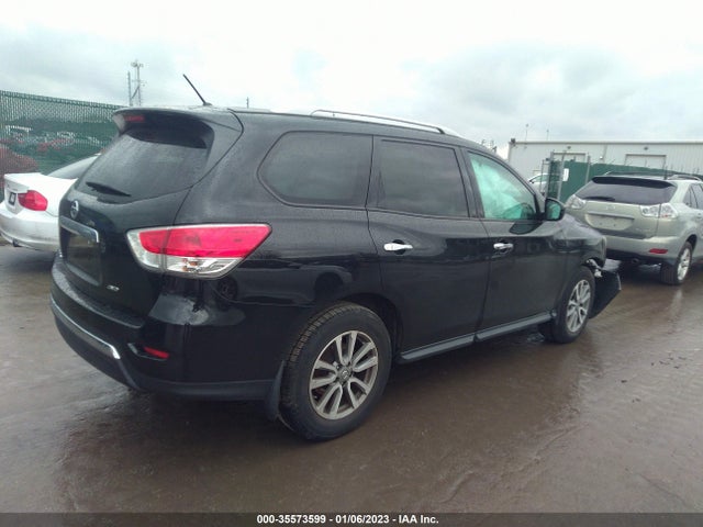2016 Nissan Pathfinder, VIN: 5N1AR2MM1GC631637