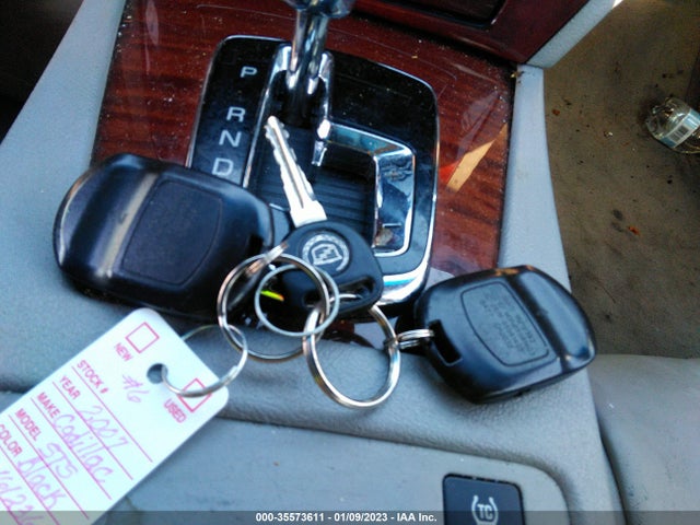 Cadillac STS 2007 1G6DW677570161236 Image 3