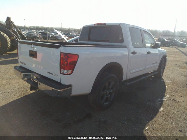 2015 Nissan Titan, VIN: 1N6BA0ED1FN505670