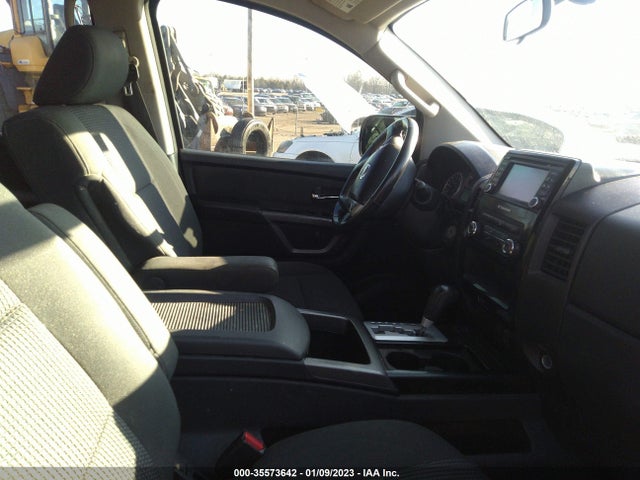 2015 Nissan Titan, VIN: 1N6BA0ED1FN505670
