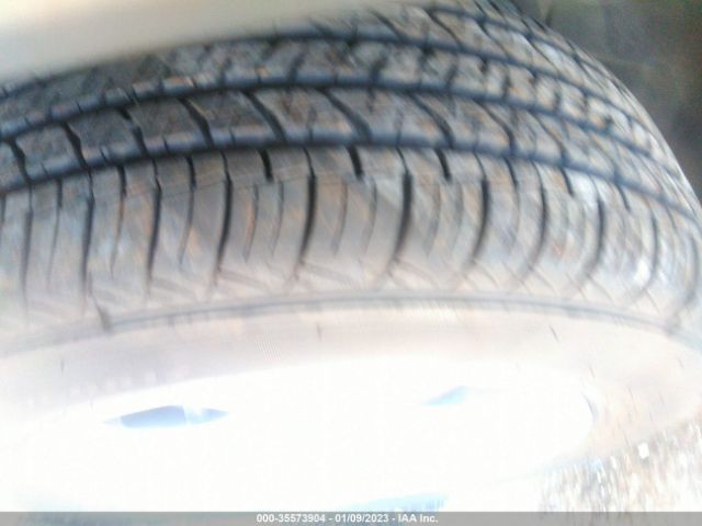 3C4NJDBBXJT409698 Jeep Compass Latitude