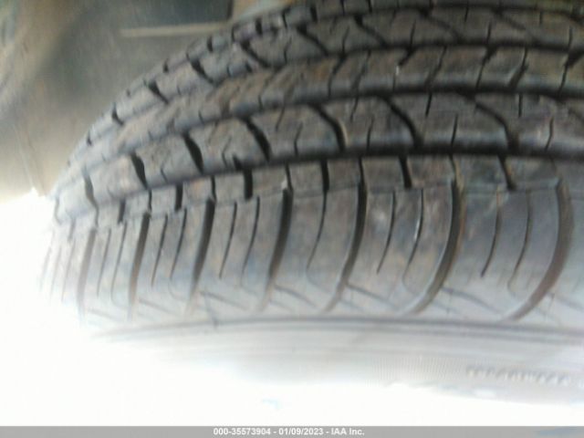 3C4NJDBBXJT409698 Jeep Compass Latitude