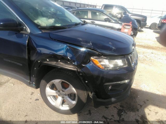 3C4NJDBBXJT409698 Jeep Compass Latitude