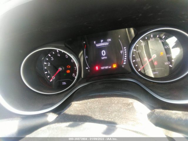 3C4NJDBBXJT409698 Jeep Compass Latitude
