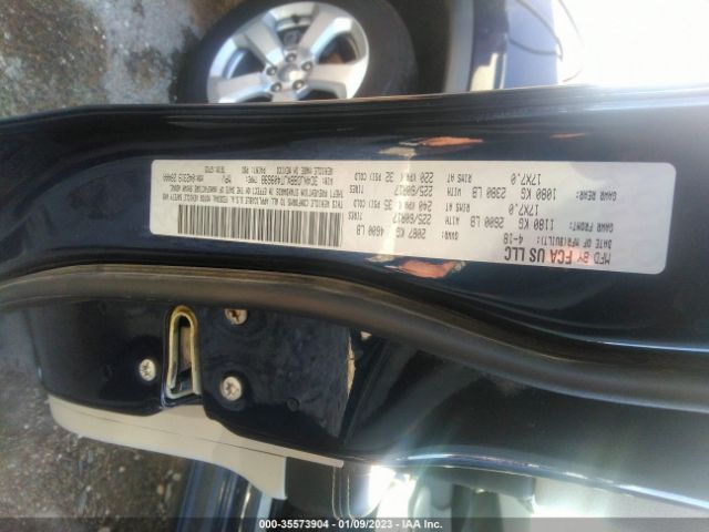 3C4NJDBBXJT409698 Jeep Compass Latitude