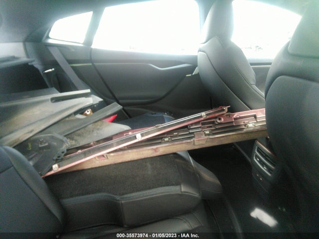 2020 Tesla Model S, VIN: 5YJSA1E26LF385382