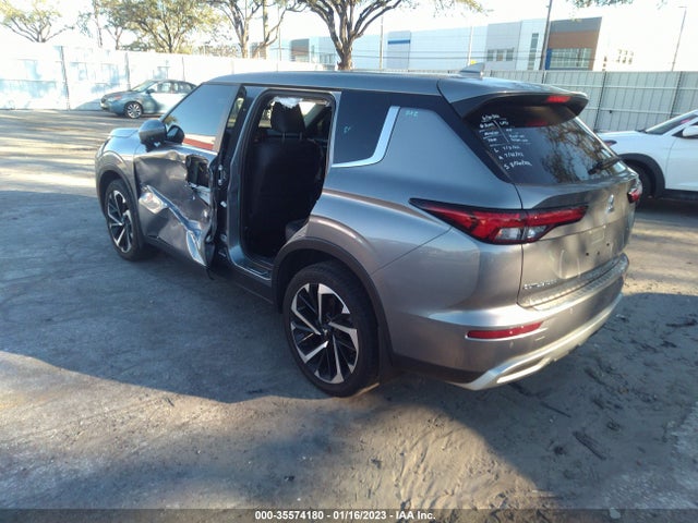 JA4J4UA85NZ017281 Mitsubishi Outlander Se