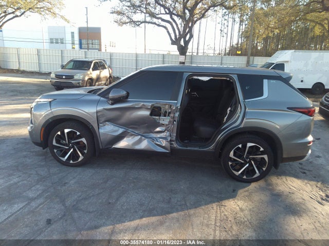 JA4J4UA85NZ017281 Mitsubishi Outlander Se