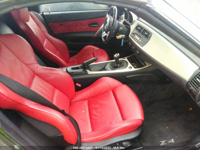 2005 BMW Z4 3.0I VIN: 4USBT53585LT28772