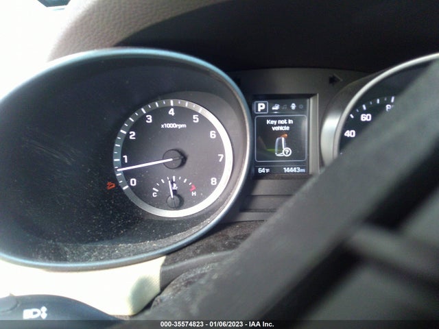 2018 Hyundai Santa Fe, VIN: 5XYZU3LB3JG513555