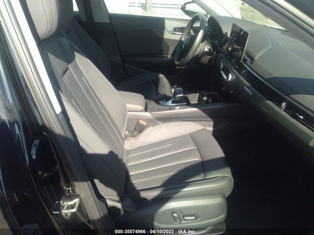 2021 Audi A4, VIN: WAUABAF40MA035326
