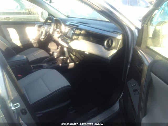 2018 Toyota RAV4, VIN: JTMRJREVXJD194799