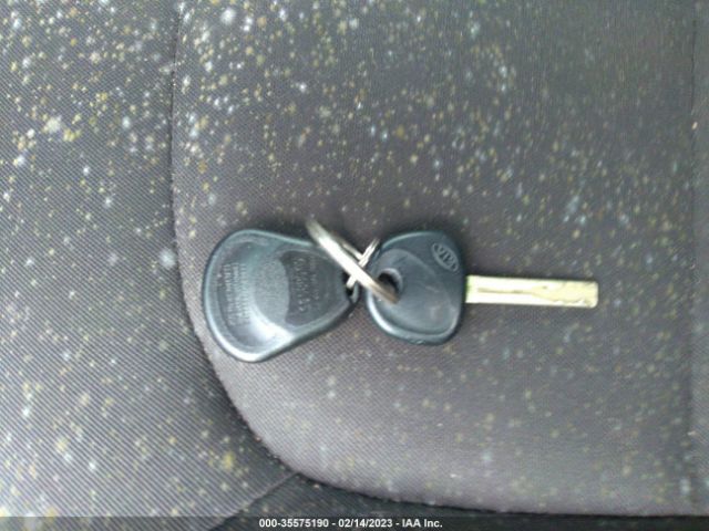 KNDJN2A22G7860730 KIA Soul Base