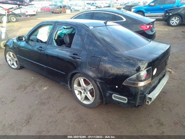 2002 LEXUS IS 300 VIN: JTHBD192420063076
