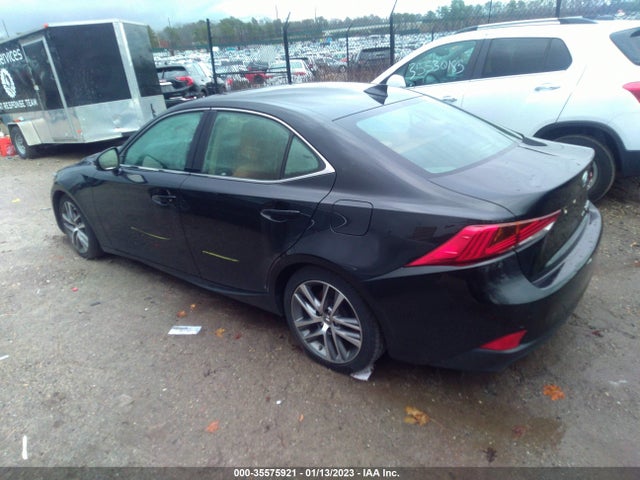 Lexus Is Is 300 2019 JTHC81D24K5035281 Image 3