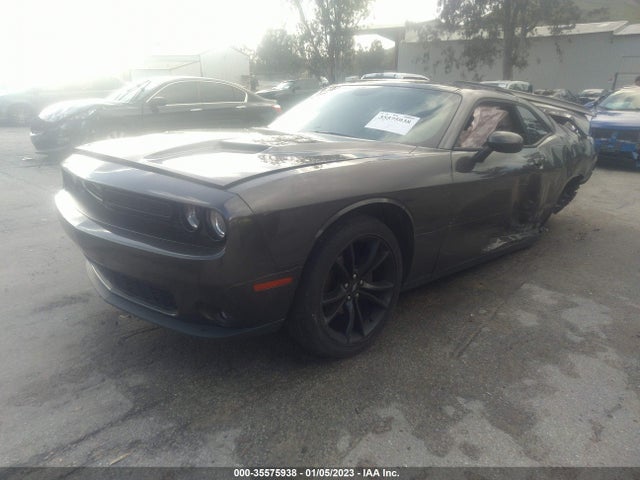 2018 DODGE CHALLENGER SXT VIN: 2C3CDZAG2JH332671