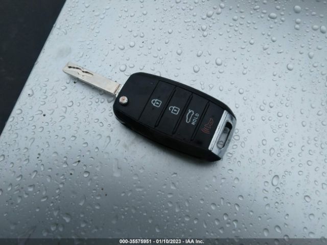 5XXGT4L3XLG390904 KIA Optima Lx