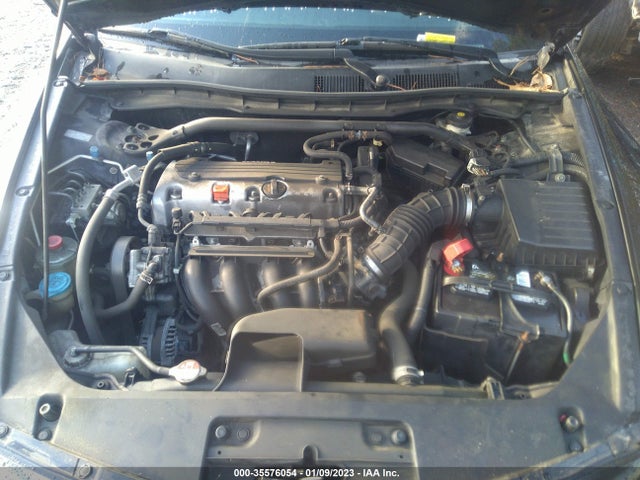 2011 HONDA ACCORD CPE EX-L VIN: 1HGCS1B81BA003780