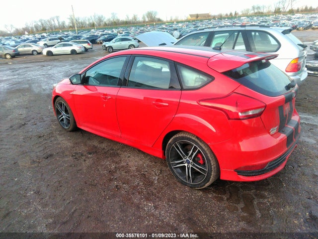 2016 Ford Focus, VIN: 1FADP3L97GL274464