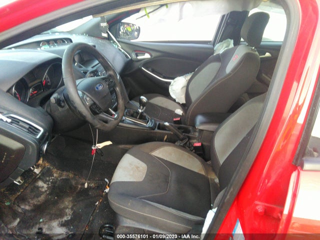 2016 Ford Focus, VIN: 1FADP3L97GL274464