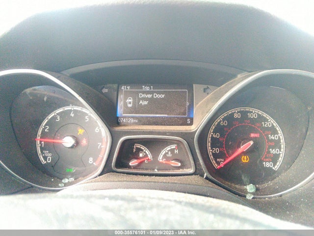 2016 Ford Focus, VIN: 1FADP3L97GL274464
