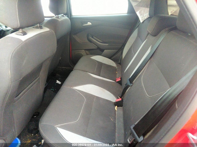 2016 Ford Focus, VIN: 1FADP3L97GL274464