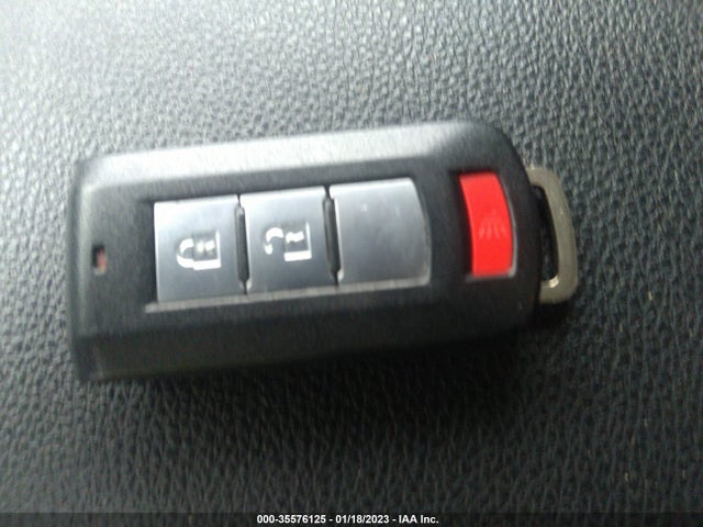 JA4AZ3A37HZ066535 Mitsubishi Outlander Se/sel