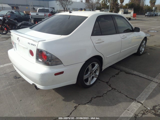 Lexus IS 300 2004 JTHBD192140081618 Image 5