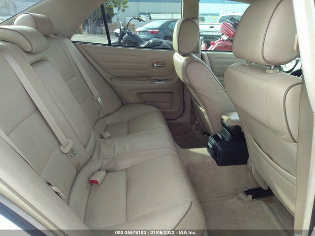 Lexus IS 300 2004 JTHBD192140081618 Image 9