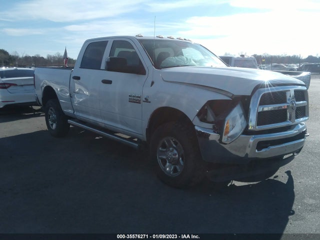 RAM 2500 Tradesman 2018 3C6UR5CL1JG388824 main image