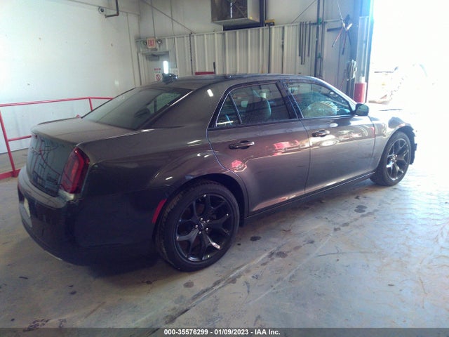 2022 Chrysler 300, VIN: 2C3CCABG4NH167618