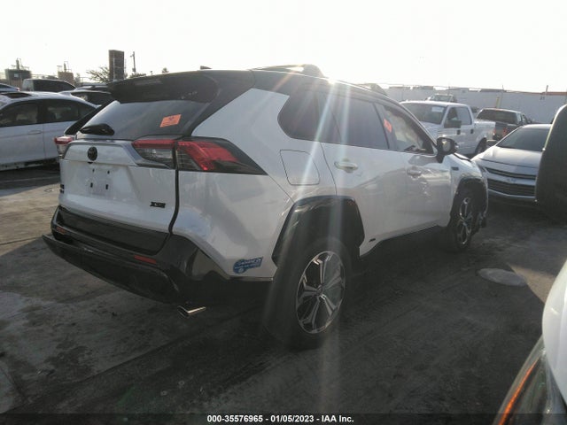 2021 Toyota RAV4, VIN: JTMFB3FV4MD041349