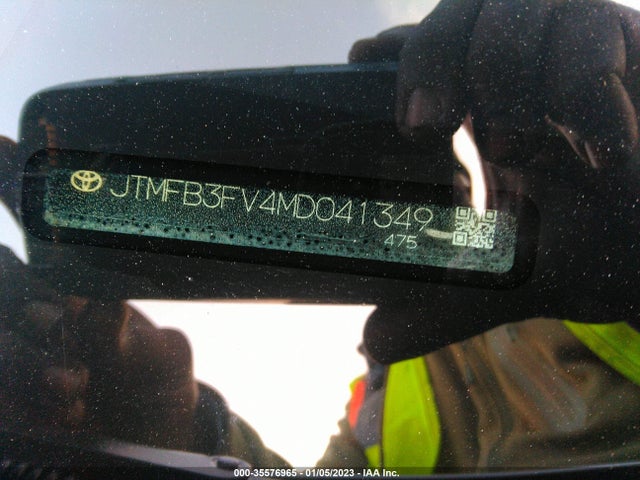 2021 Toyota RAV4, VIN: JTMFB3FV4MD041349