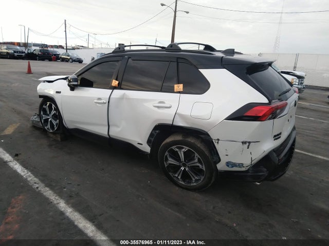 2021 Toyota RAV4, VIN: JTMFB3FV4MD041349