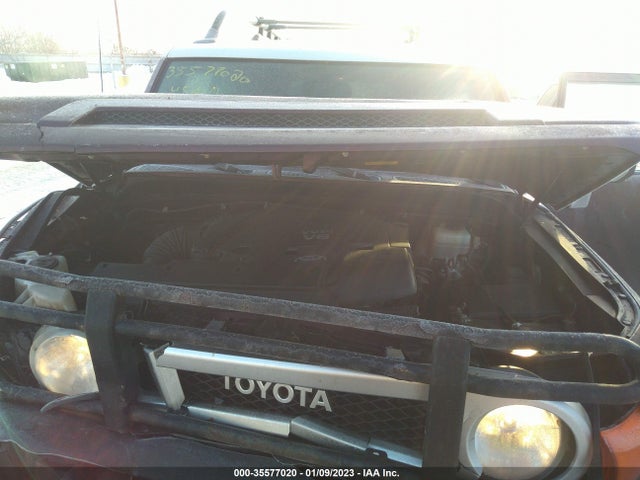2007 TOYOTA FJ CRUISER VIN: JTEBU11FX70096988