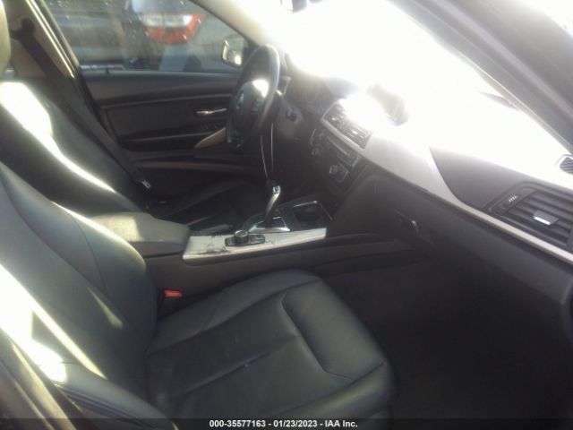 WBA8E1G51GNT36133 BMW 3 Series 320i