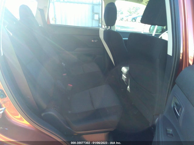 JA4AD3A38EZ018178 Mitsubishi Outlander Se