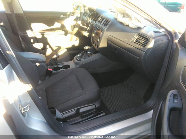 3VW2K7AJ4FM293620 Volkswagen Jetta Sedan 2.0l S W/technology