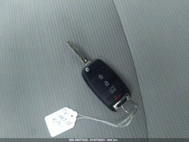 KIA SORENTO LX 2014 5XYKTCA6XEG486712 Image 3