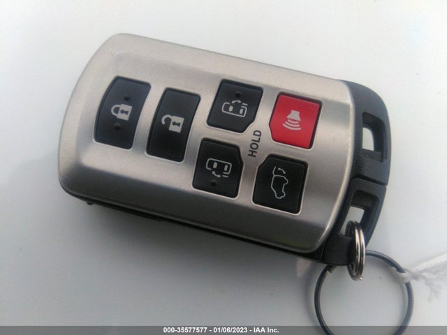 Toyota Sienna Xle Auto Access 2018 5TDYZ3DC6JS944236 Image 3